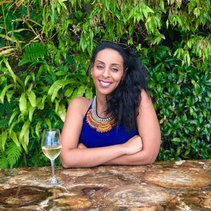 Meet your Posher, Delina